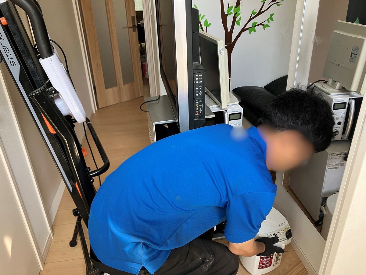 「5LDKの一軒家から家電類をまとめて回収させていただきました」作業写真