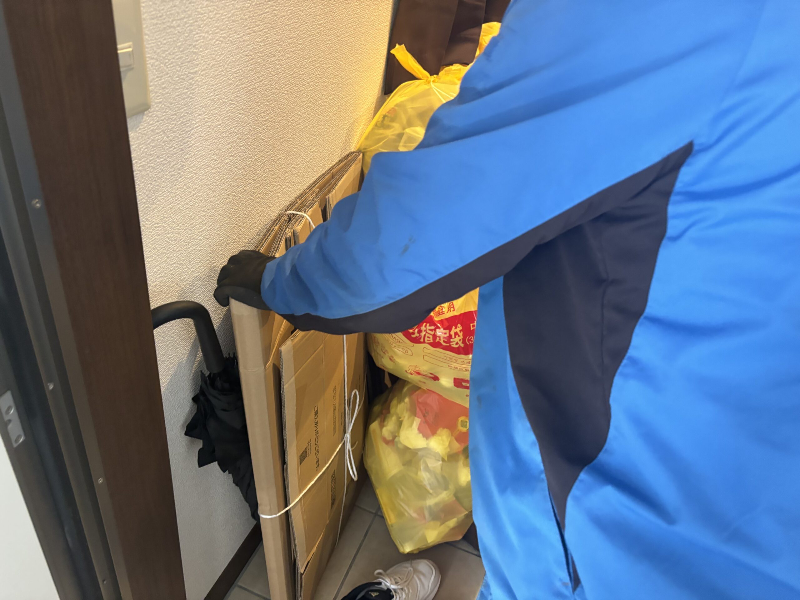 「1DKのアパートのお部屋から段ボールなどをお引き取りしました」作業写真